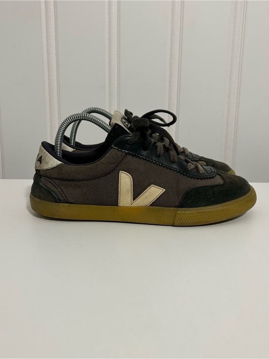 Veja Shoes - Veja volley black white gum